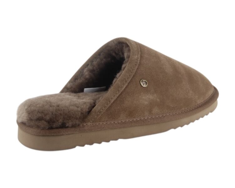 CLC521055 donkertaupe